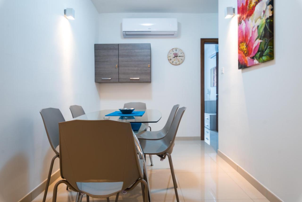 Sh6A- Qawra Prime Location 2 Bedroom Apartment San Pawl il-Baħar Extérieur photo